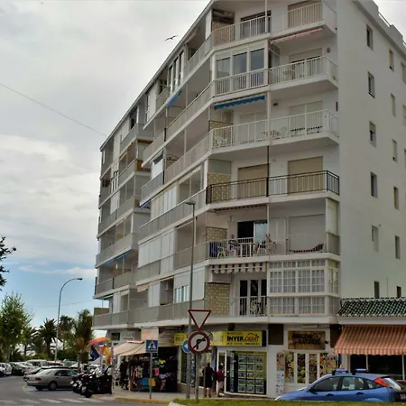 Edf. Delfin 6º7 * 内尔哈