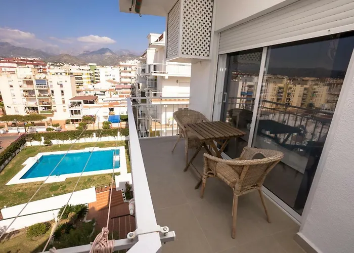 Edf. Delfin 6º7 * נרחה