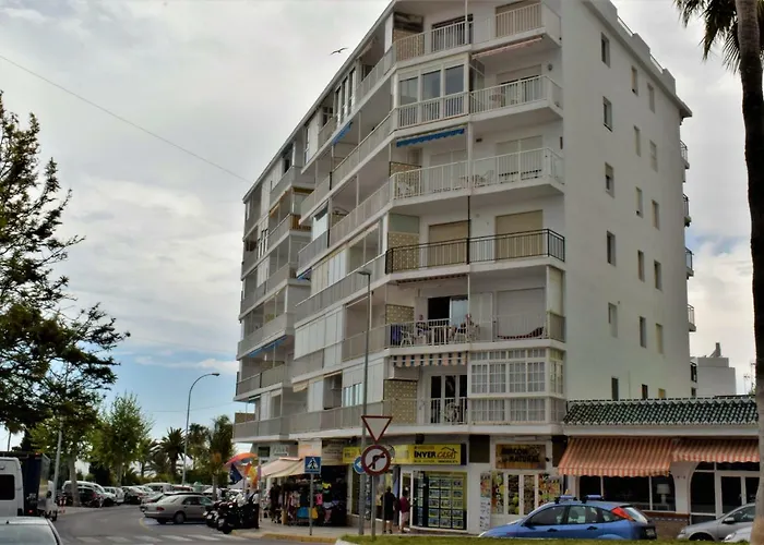 Edf. Delfin 6º7 * Нерха